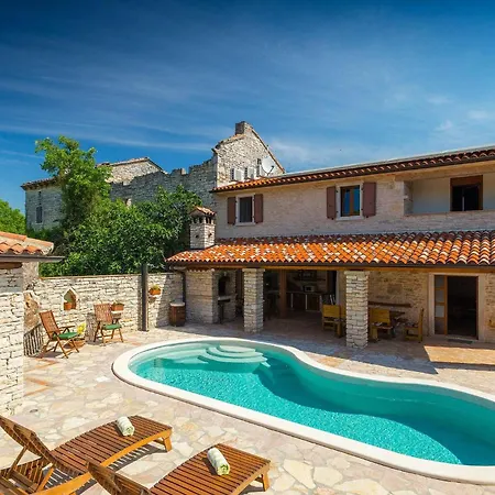 Milica Holiday home Pula